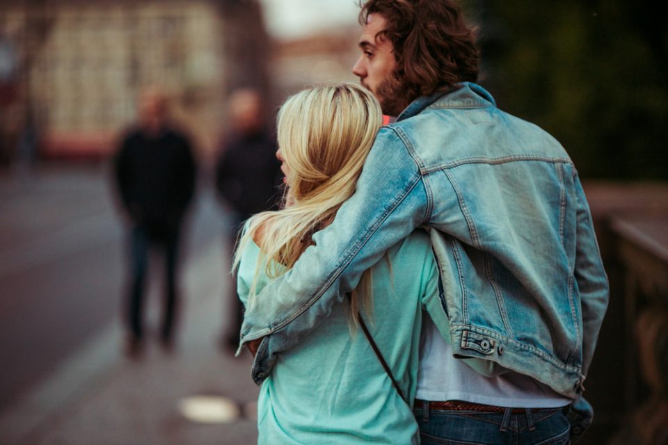 8 Comportamientos que muestra un hombre con su amor de verdad