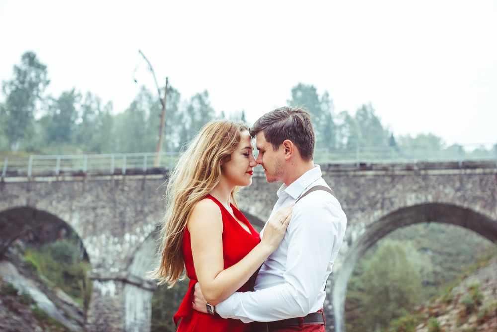 ENCAPRICHAMIENTO Y AMOR: 10 FORMAS DE DISTINGUIRLOS