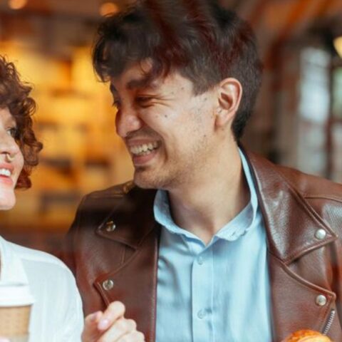 6 Cosas Sutiles Que Hacen Las Mujeres Con Verdadera Profundidad A Las Que Los Hombres No Pueden Resistirse