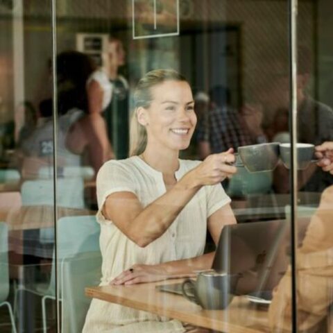 15 maneras sencillas de ser más encantador en el mundo de las citas