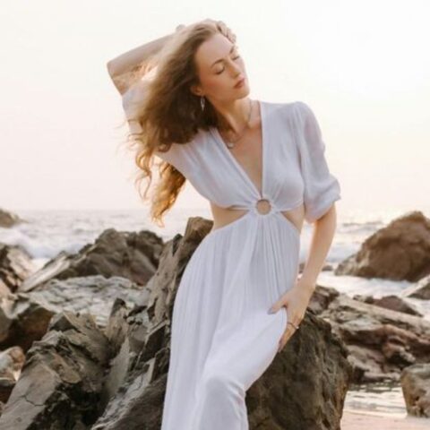 9 comportamientos de flirteo que, según la ciencia, hacen a las mujeres más atractivas al instante