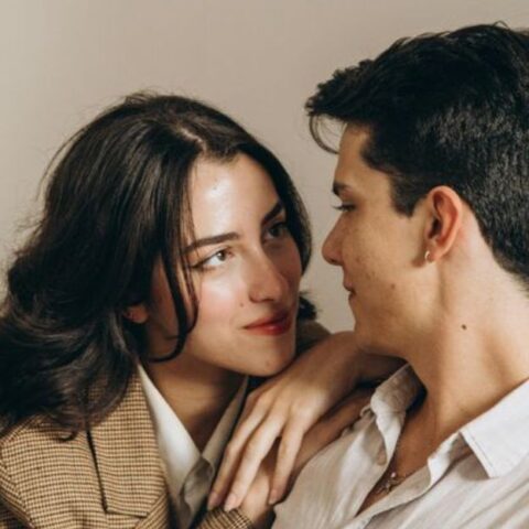 10 maneras sutiles en que tu pareja podría estar manipulándote sin saberlo