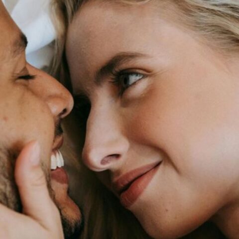 12 h&aacute;bitos sutiles de las mujeres que los hombres adoran en secreto