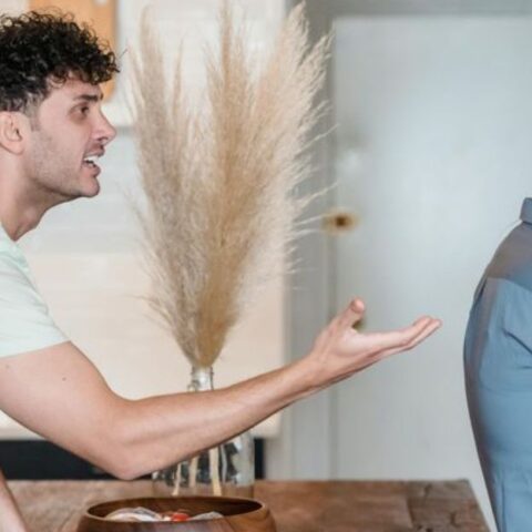 12 señales de que estás saliendo con un hombre narcisista sin darte cuenta