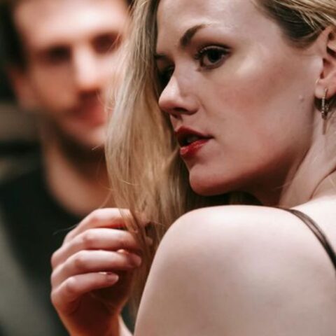 13 mitos sobre las citas que mantienen a las mujeres atrapadas en malas relaciones