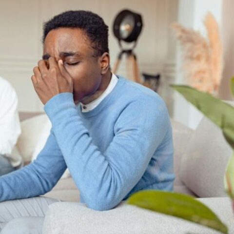 8 cosas que dicen los hombres cuando intentan controlar, no comunicar