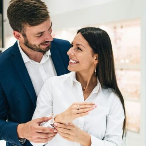 10 cosas que hacen las mujeres cuando se enamoran del hombre equivocado