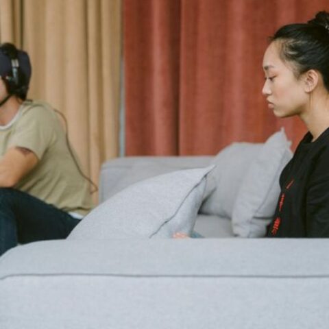 10 señales claras de que ya no eres una prioridad en la vida de tu marido