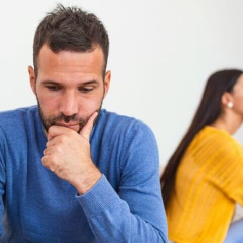 10 señales de que un hombre no está hecho para las relaciones duraderas