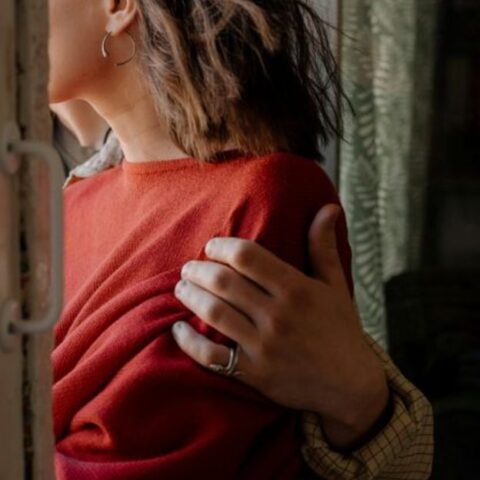 11 señales de que es emocionalmente pegajoso, no romántico