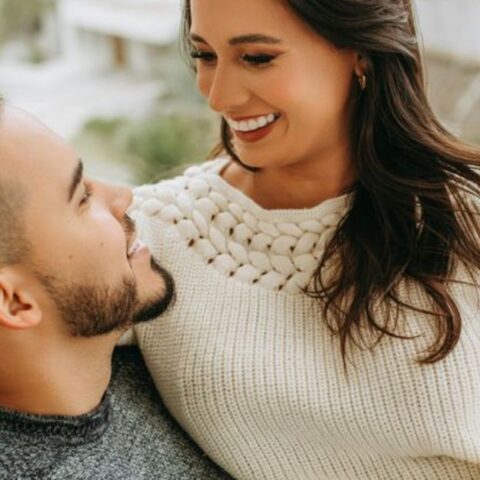 Si empieza a hacer estas 9 cosas, está más enamorado de lo que nunca admitirá