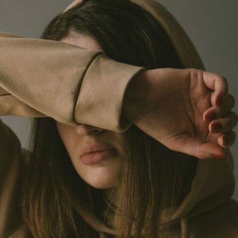 7 cosas que se aprenden siendo la oveja negra de la familia